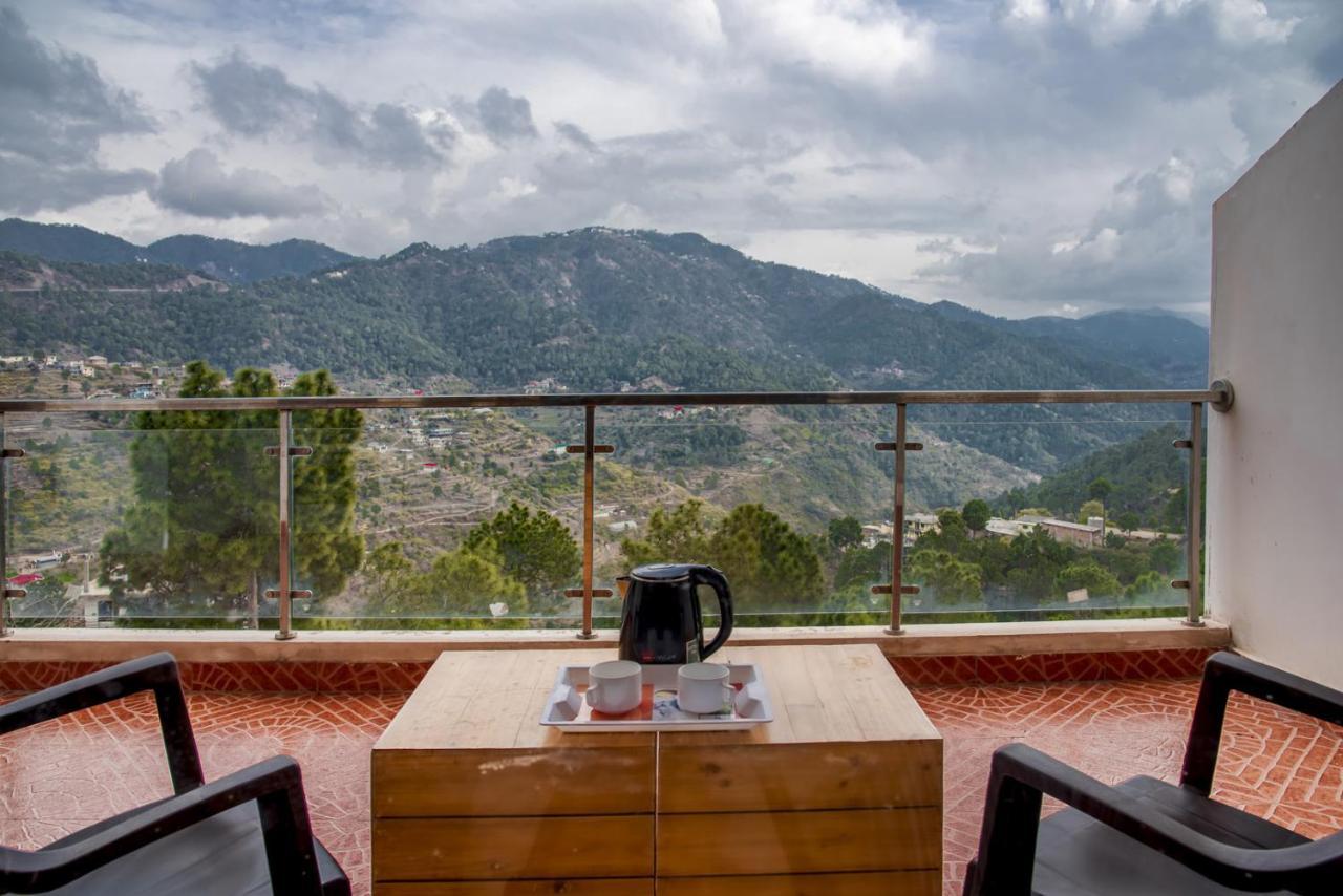 Himalyan Hills I Serviced Apt I Nature I Chef I Kasauli By Exotic Stays エクステリア 写真